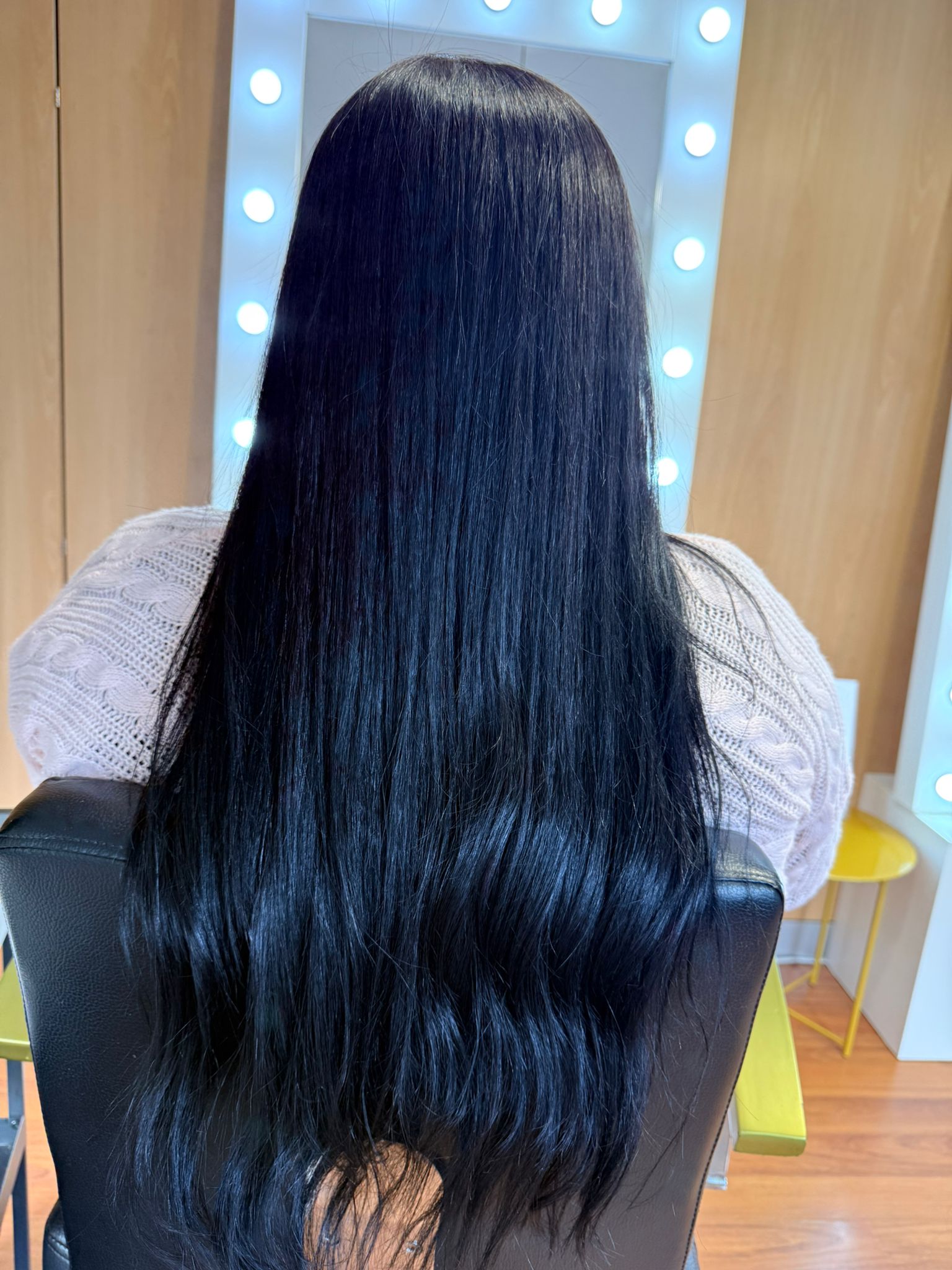 Cabelo liso com brilho de espelho